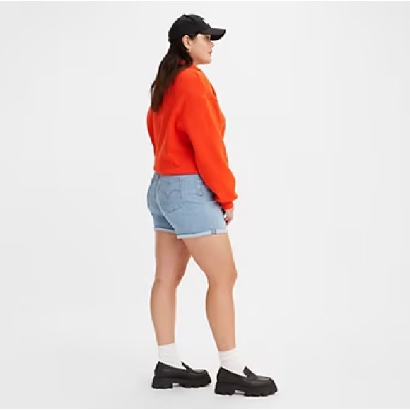 Levi’s Light Wash Mid Rise Mid Length Shorts in Oahu Clouds Size 27 - Picture 2 of 12